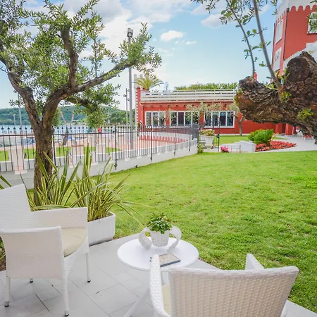 Villa Garuti Village-3